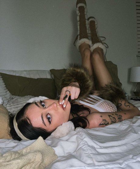 Madylina Renee erotic star img