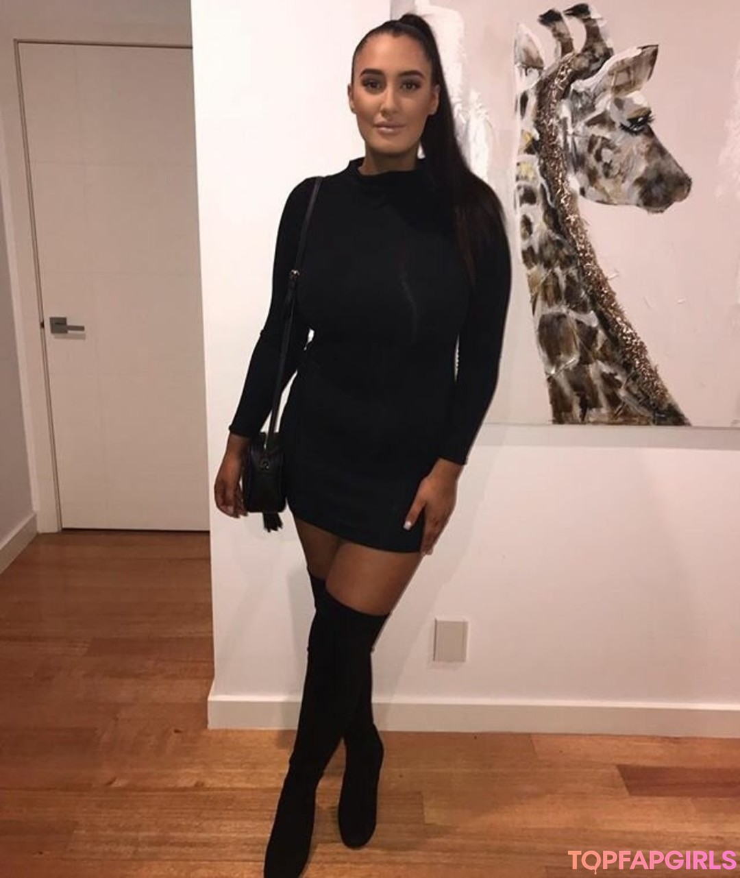 famous nude onlyfans erotic picture