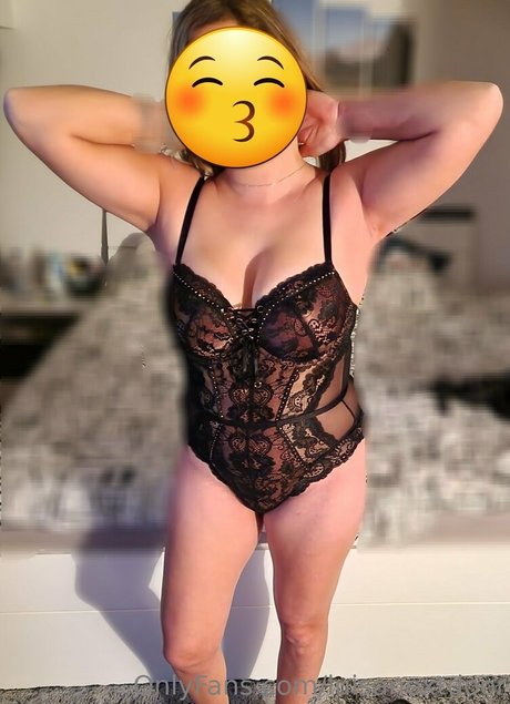 luisanextdoor pornstar naked pics