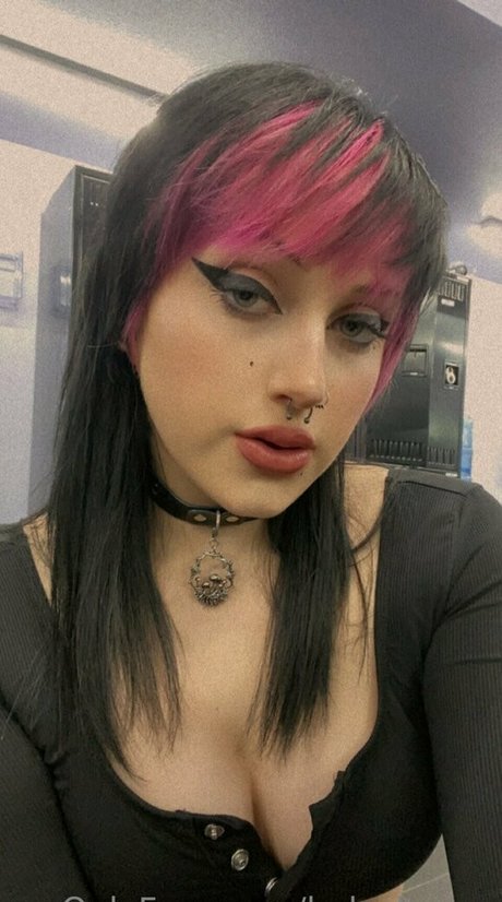 blonde cougar onlyfans art naked gallery