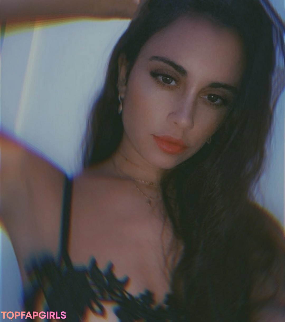 galacticgypsy28 porn model picture