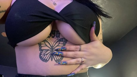 Edwardspidermonkey star sexy photos