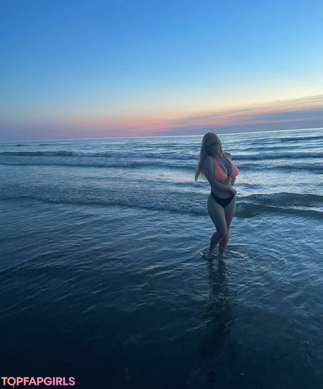 Hailey F model nice picture