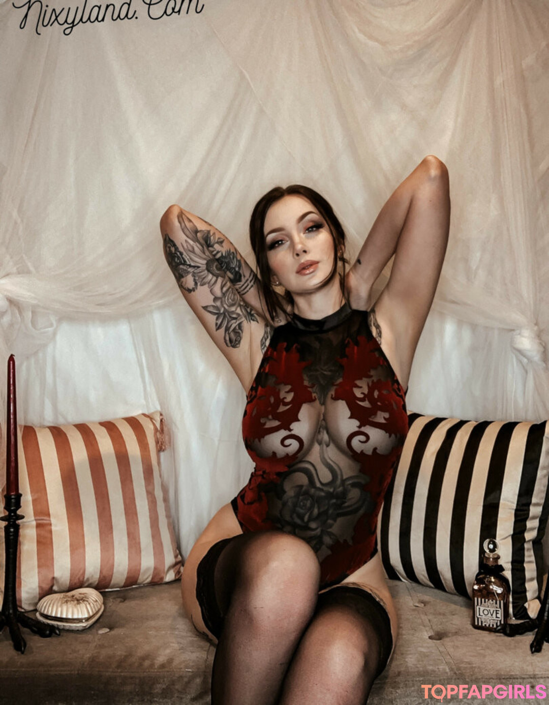 white shemale onlyfans pornographic pics