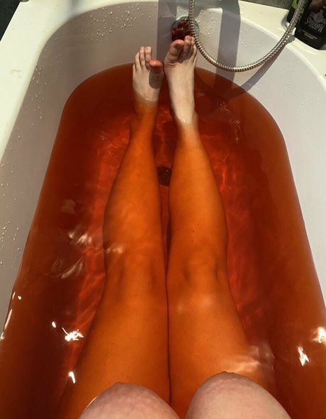 lucylaistner pornstar beautiful pictures