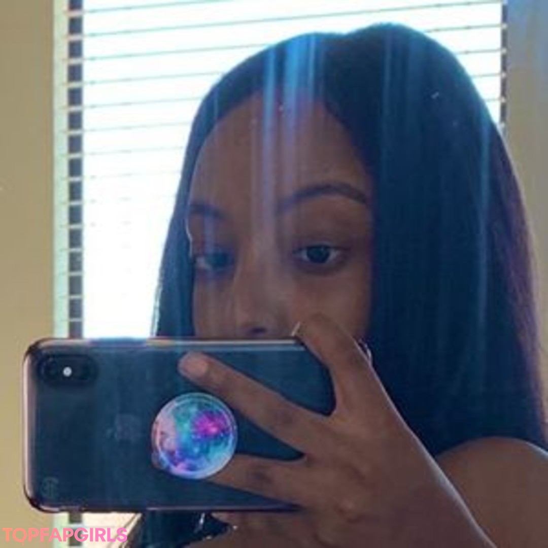 influencer onlyfans erotic img
