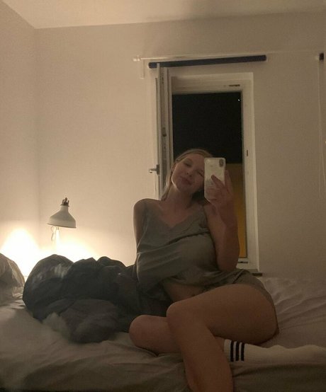 Stina model erotic photos