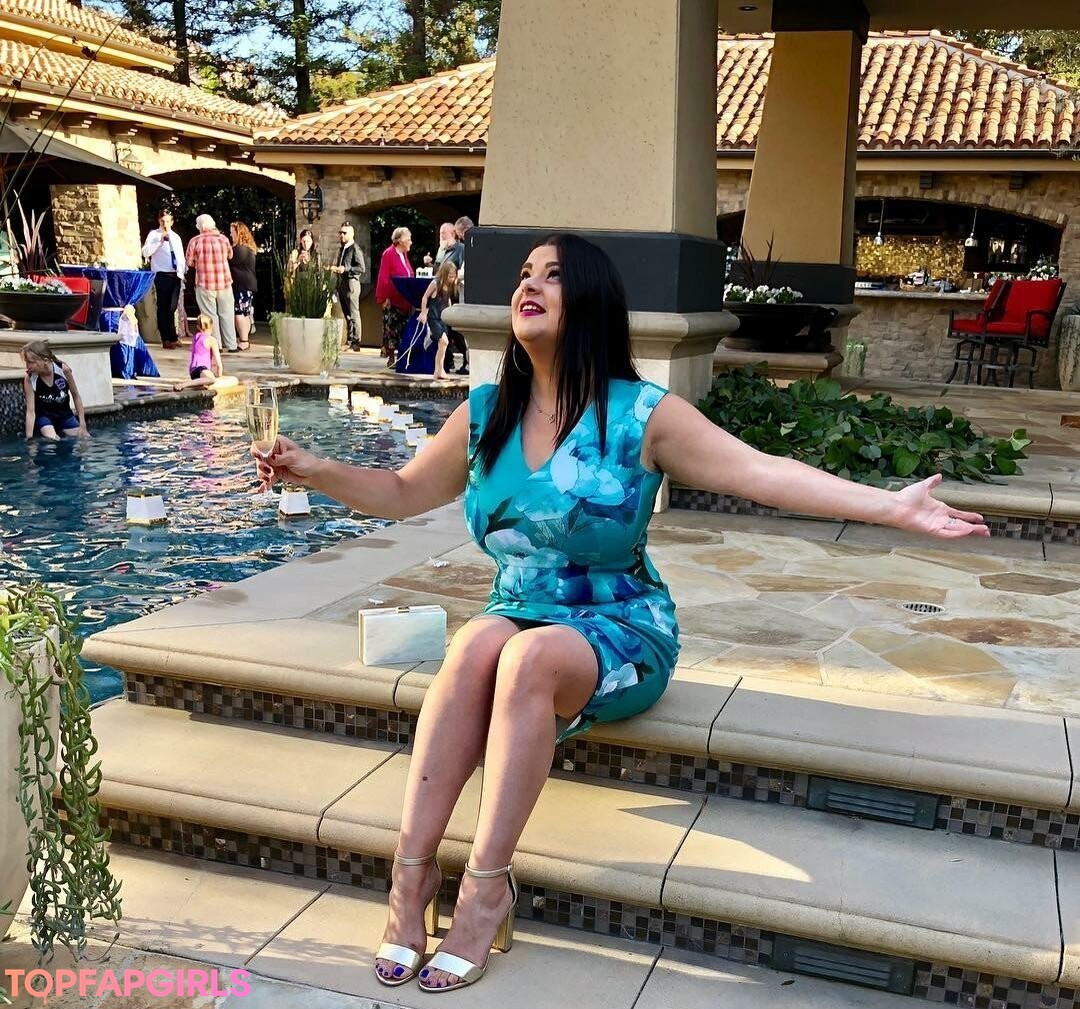 Terrisa Bukovinac exclusive actress pictures