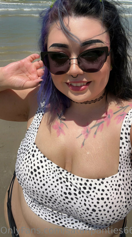 satanpanties666free high quality model pic