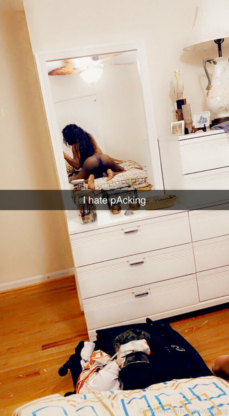 amazonhung naked star photos