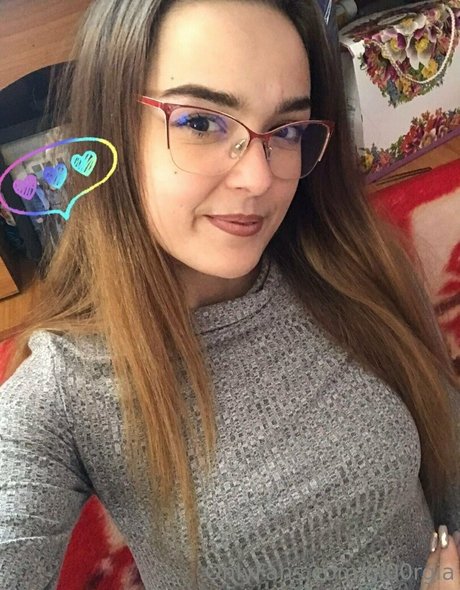 gi00rgia sexy actress img