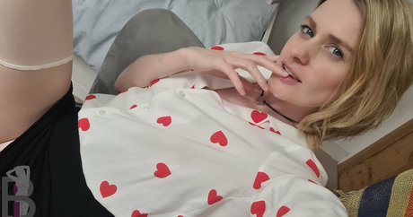 ebony wet pussy onlyfans nude picture