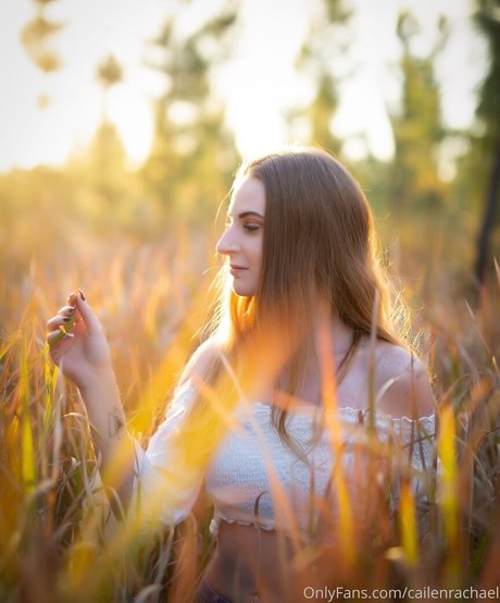 cailenrachael sex model picture