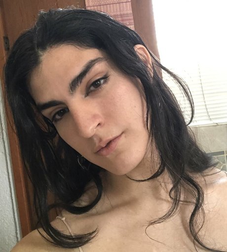 haditasd hd model pic