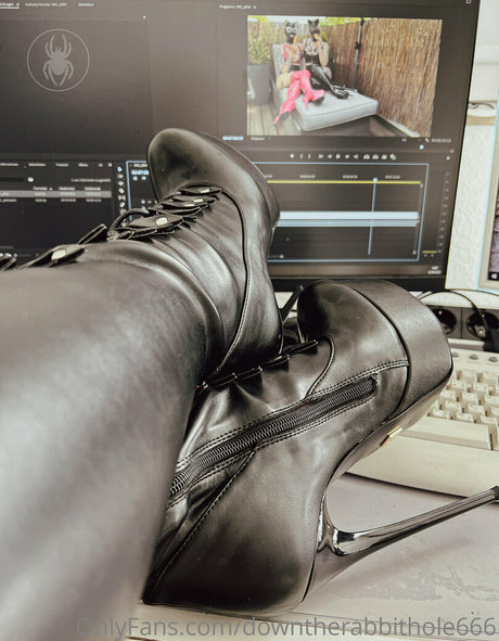 downtherabbithole666 model nudes image