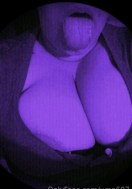 uma607 hot star image