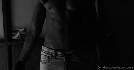 escardonaz model beautiful pics