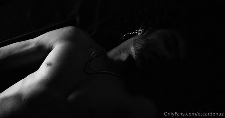 escardonaz model naked gallery