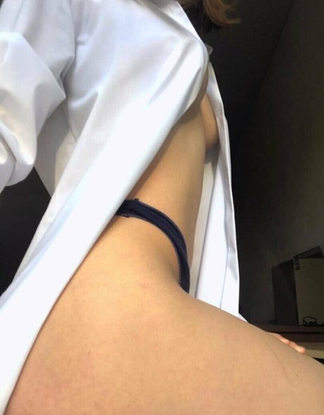 little nnata naked model picture