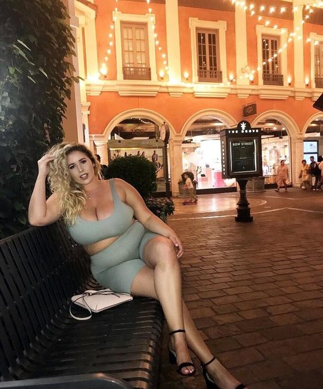 mother daughter onlyfans pornos pictures