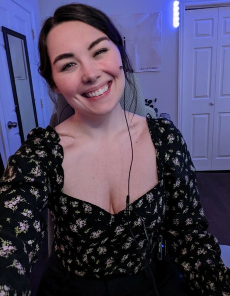 Pmsproxy model nudes pic