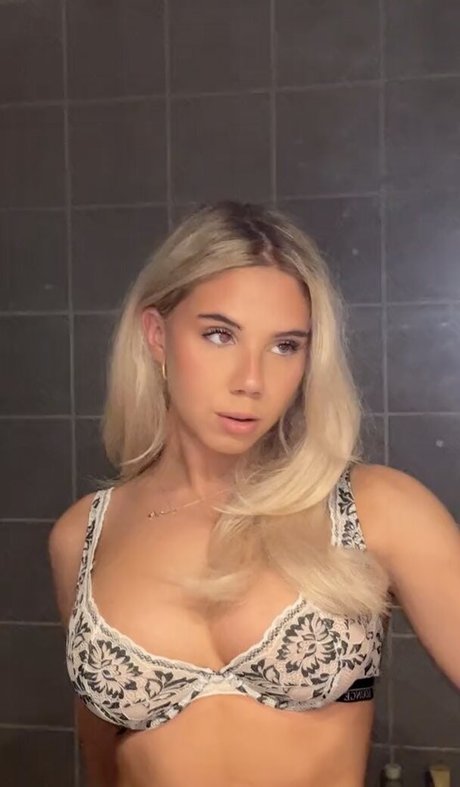 Hannah Bystrom star top gallery