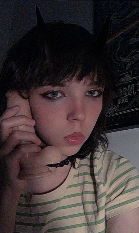 remiremyy erotic pornstar pictures