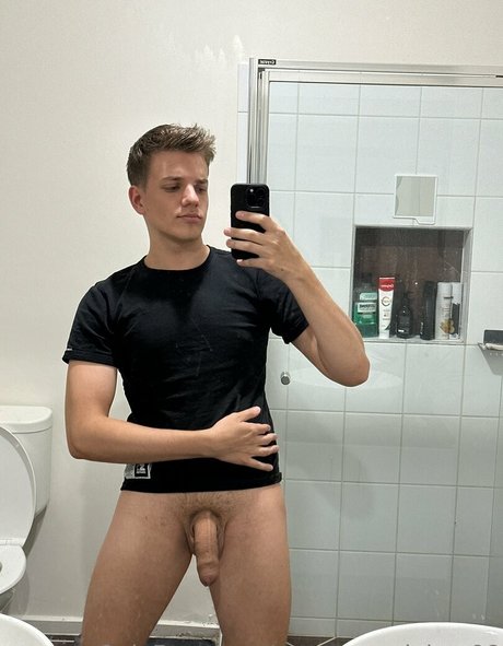 youngaussieboy98 pornstar erotic pic