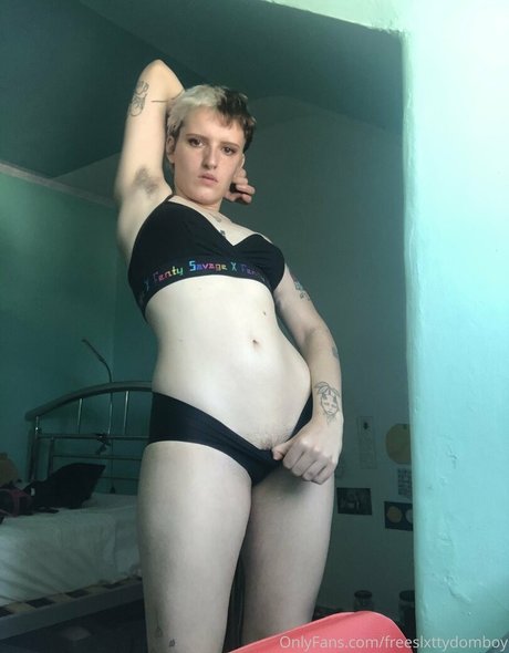 freeslxttydomboy free star photos