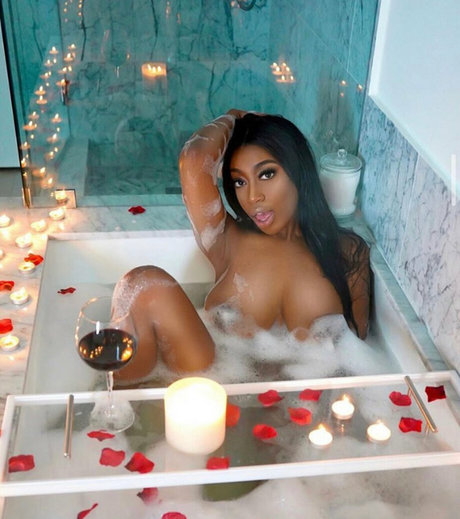 dark skin ebony onlyfans hot nude pics