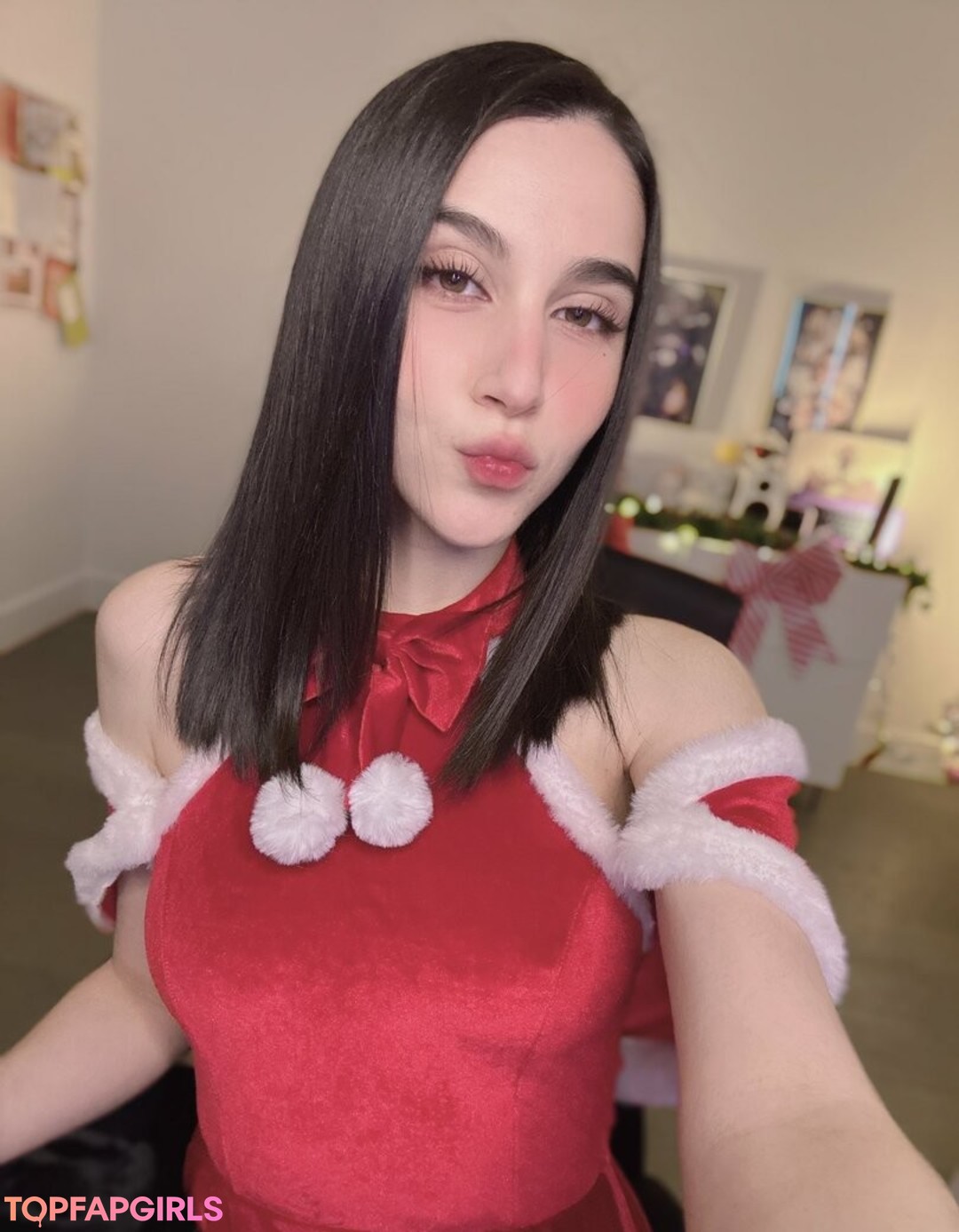 Midna pornographic actress picture