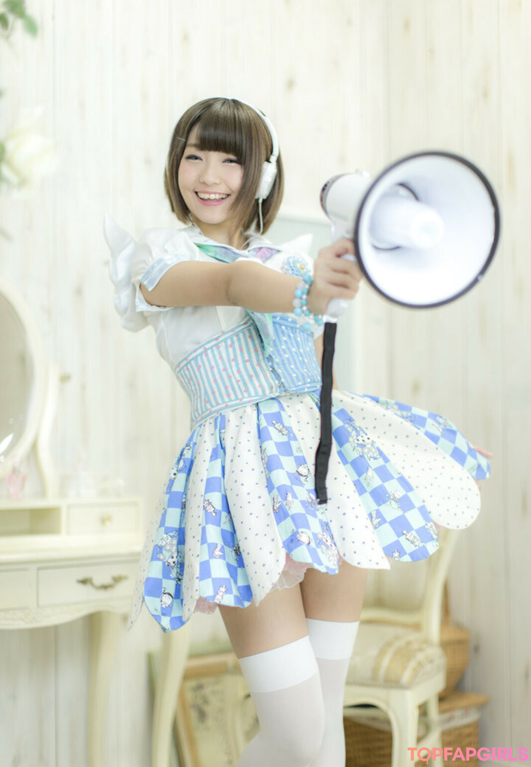 japanese schoolgirl onlyfans beautiful picture