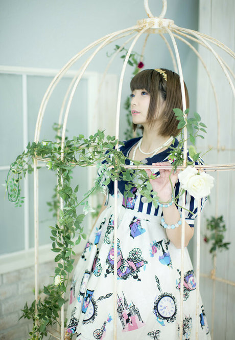 ayame apricot erotic model pic