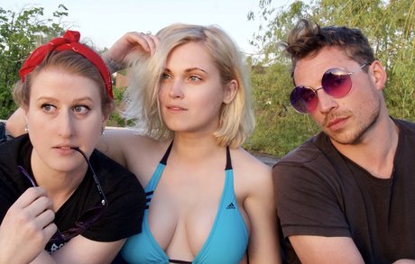 Eliza Taylor pornstar free picture