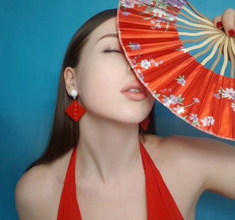 cabiriaxxx pornstar naked photo