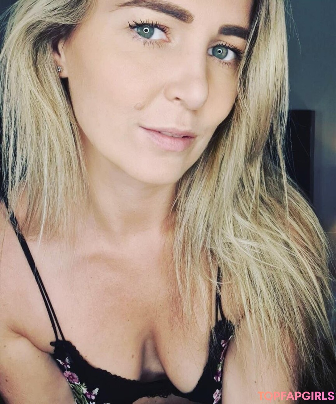 chubby small tits onlyfans beautiful nude images