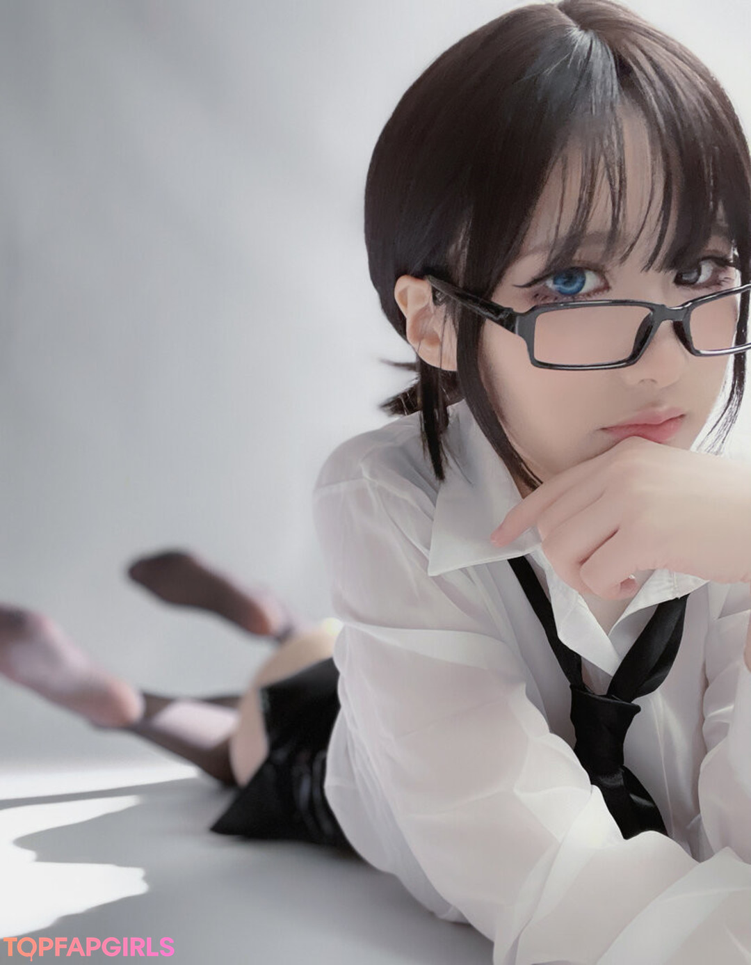 Youmeko model photos