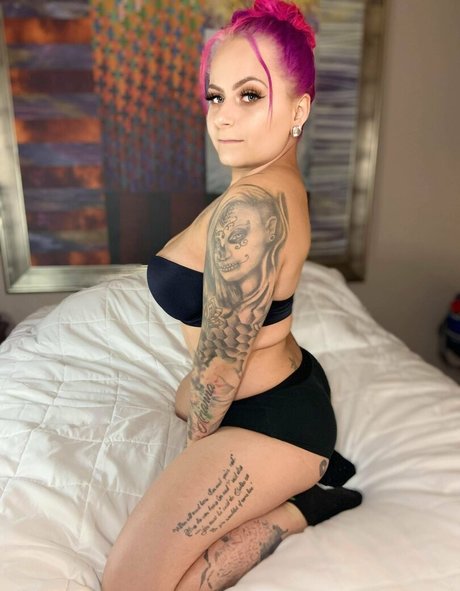 blazebradshaw2 nude pornstar pic