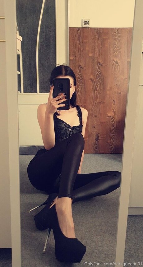 darkqueenn01 hd pornstar image