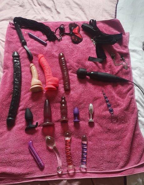 ivy rayefree adult model image