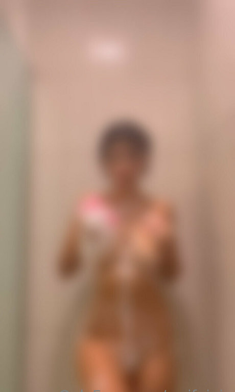 waifujuju porn actress pic