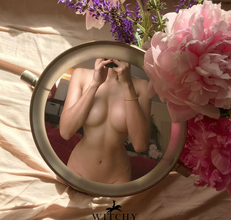 queen2891 model sex pics