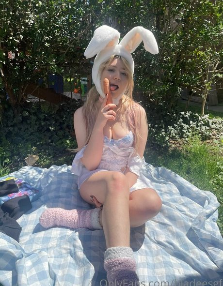 bladeesgf nude model archive