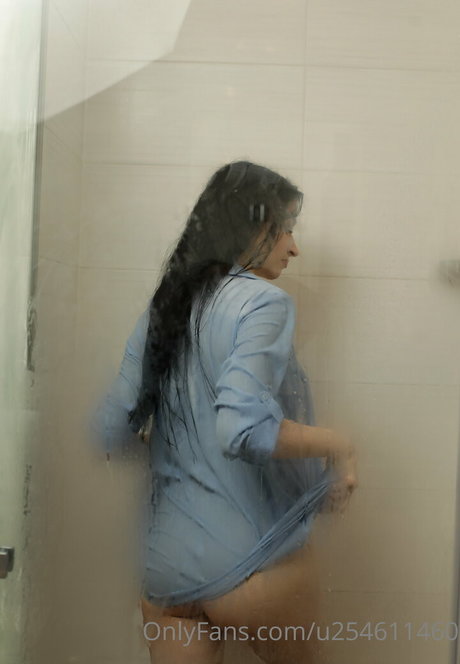 milf shower onlyfans pornos gallery