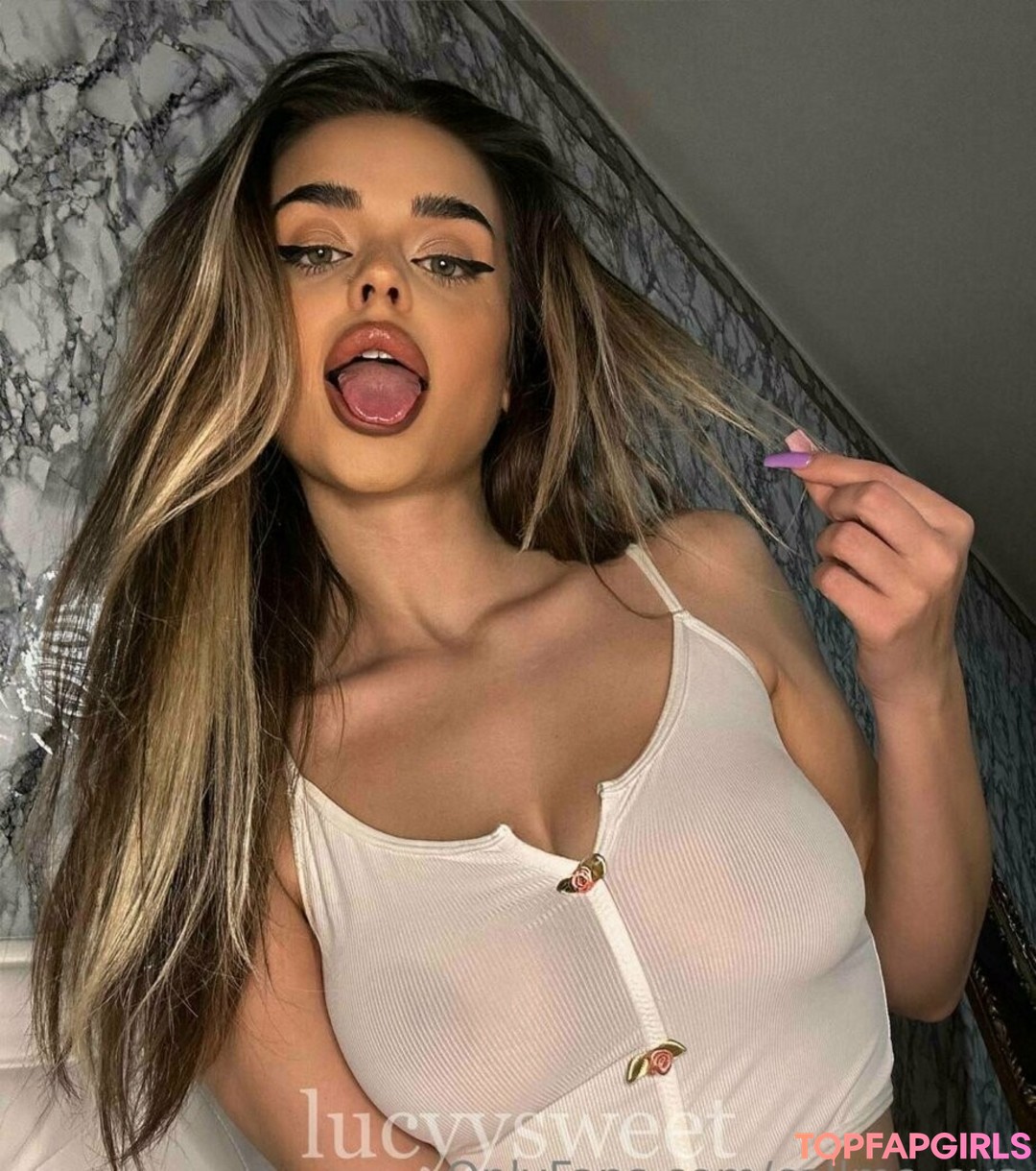 callme eva sexy model pictures
