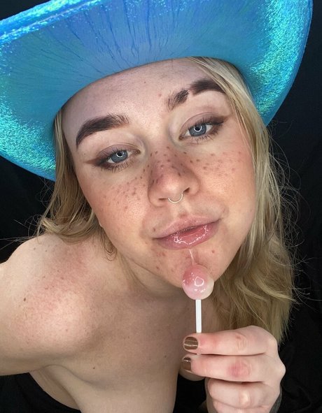 phoebeknight t pornstar sexy img