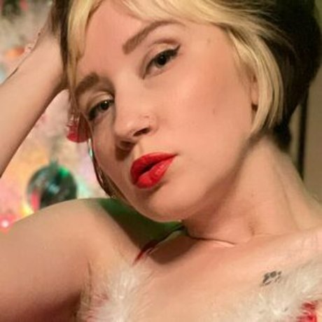 Foxy mulder model perfect pictures