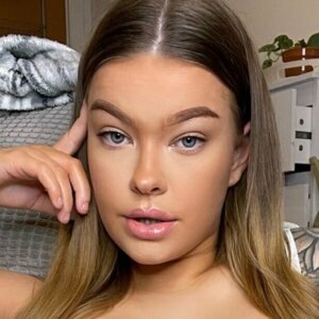 Savannah Jade top profile image