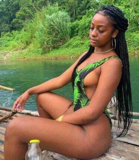 Justine Skye model porn pictures