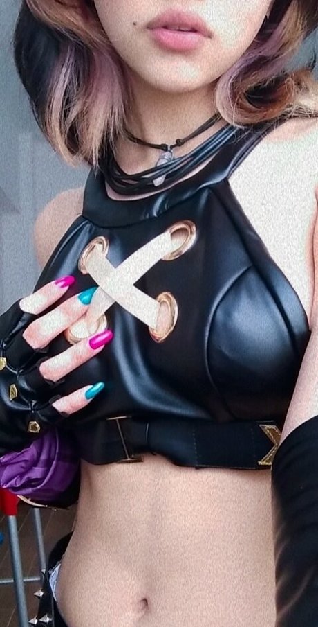 Nickdronninger beautiful model img